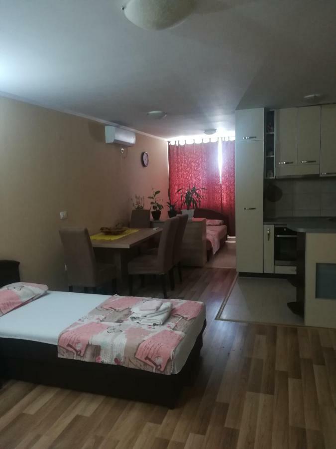 Apartments Vis Jaz Budva Ngoại thất bức ảnh